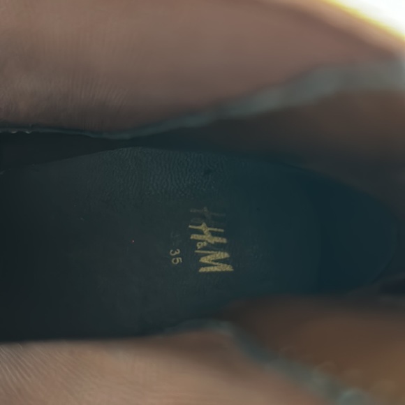 HM rust brown wedge boot.  Never worn size 5 - Picture 3 of 4